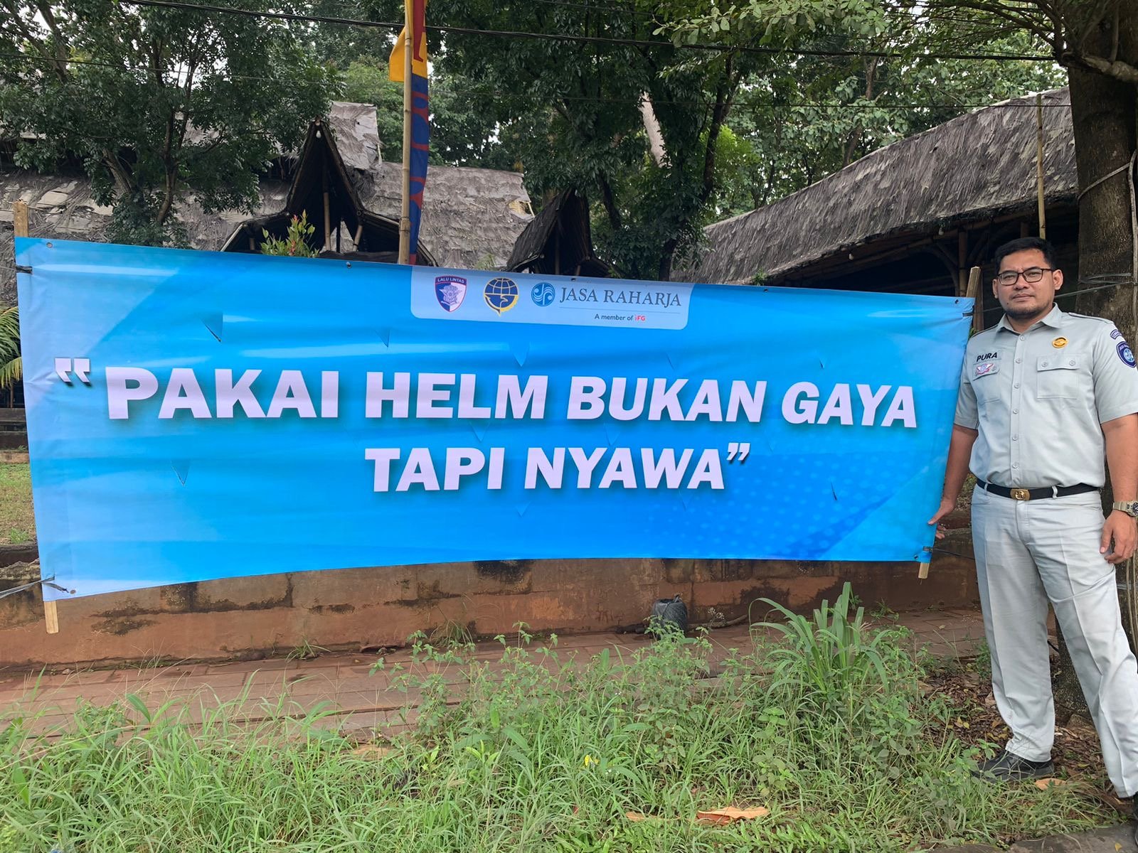 Tindak Lanjut FKLL: Jasa Raharja Pasang Spanduk Himbauan di Titik Rawan Kecelakaan Bungursari dan Babakancikao