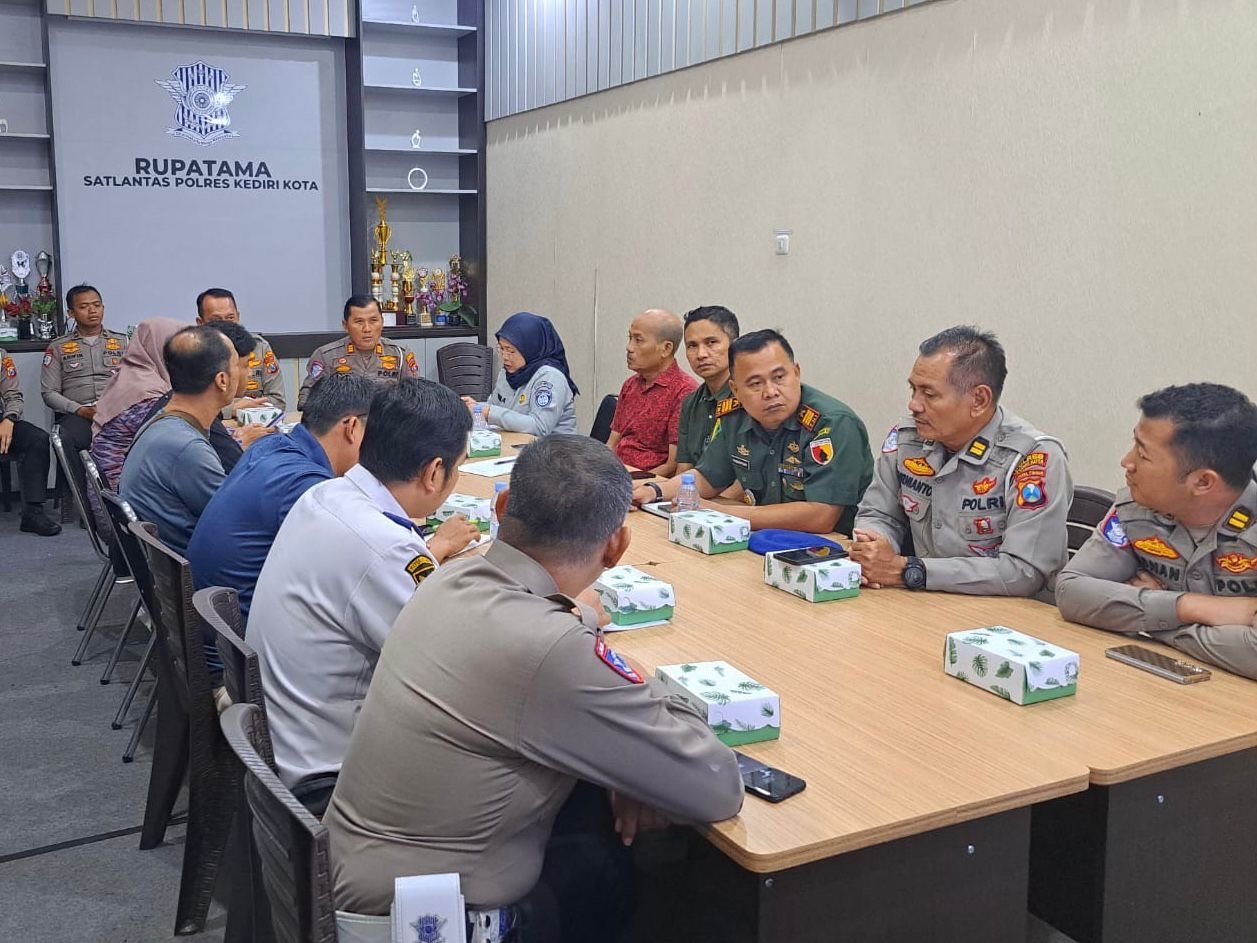 Forum Komunikasi Lalu Lintas Upaya Pencegahan Kecelakaan Lalu Lintas Di Kota Kediri