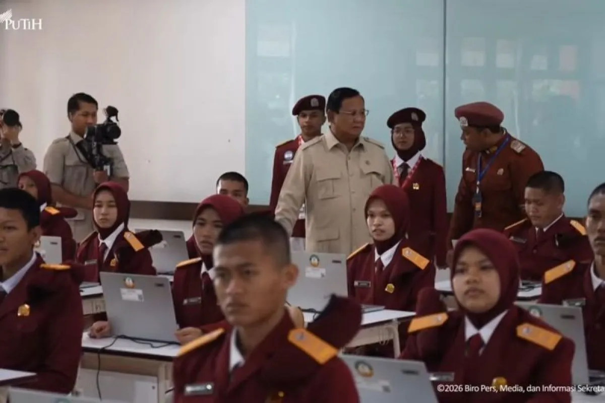 Prabowo Resmikan 166 Sekolah Rakyat, Tinjau Langsung Fasilitas Belajar Siswa