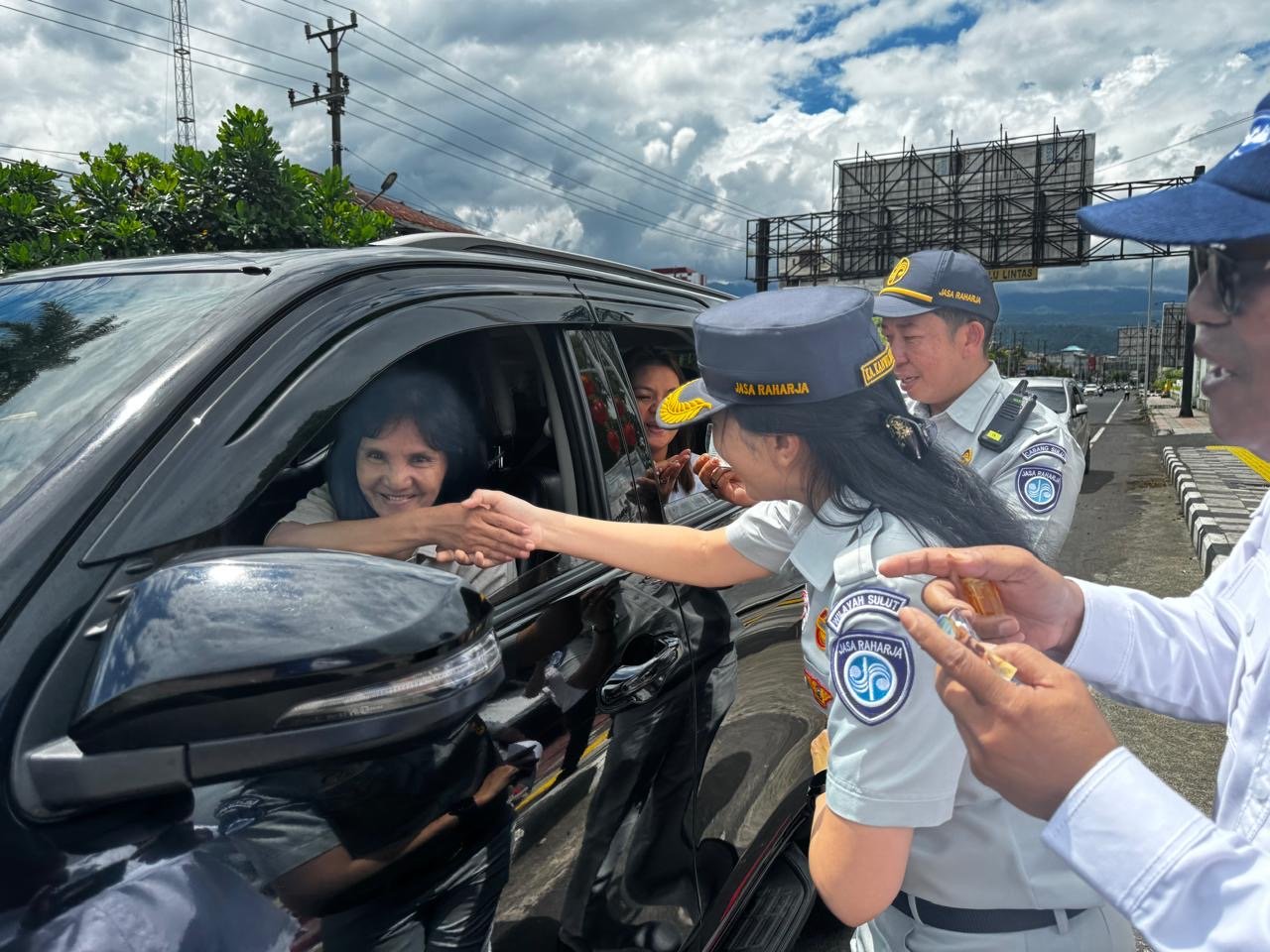 Kerjasama Kegiatan Operasi Pajak Kendaraan Bermotor Tahun 2026 hari ke-2