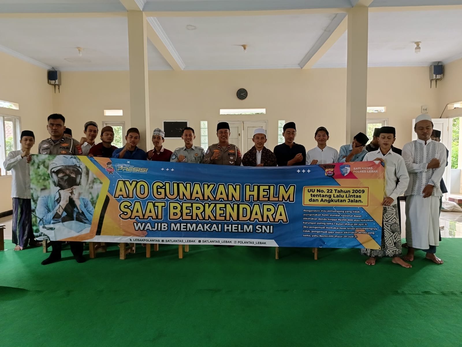 Sinergitas Jasa Raharja dan Satlantas Polres Lebak Gelar Sosialisasi Tertib Berlalu Lintas di Ponpes Wasilatul Falah 2 Rangkasbitung