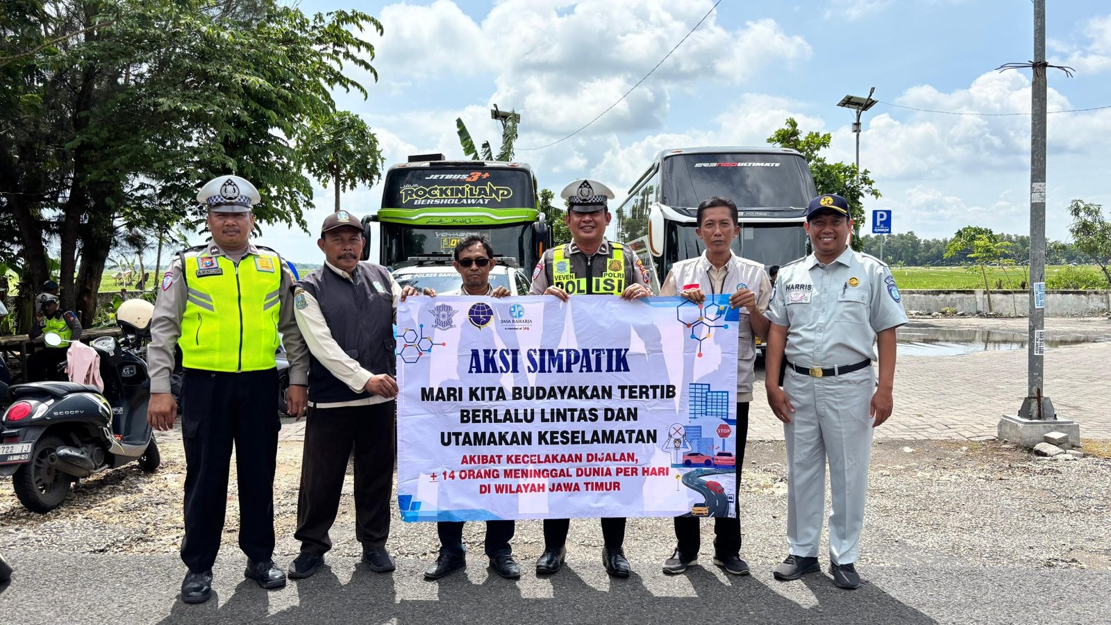 PJ Jasa Raharja Samsat Bangkalan Gelar Aksi Simpatik di Terminal Bangkalan
