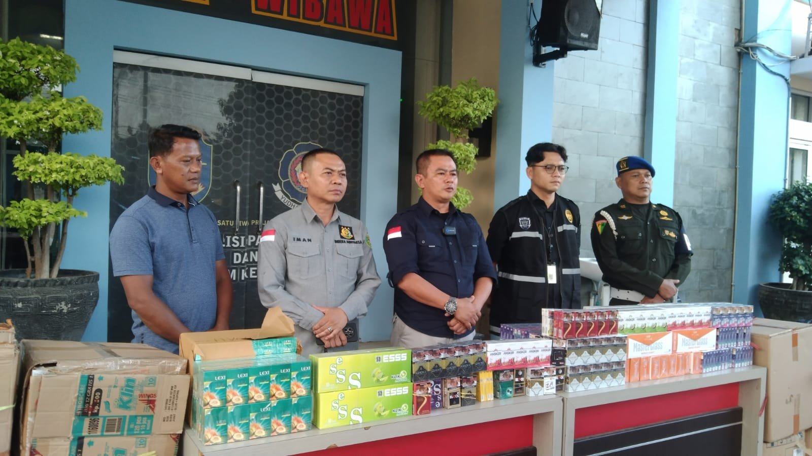 ‎Cegah Kerugian Negara Rp111,9 Juta, 150 Ribu Batang Rokok Ilegal Disita di Majalengka‎‎
