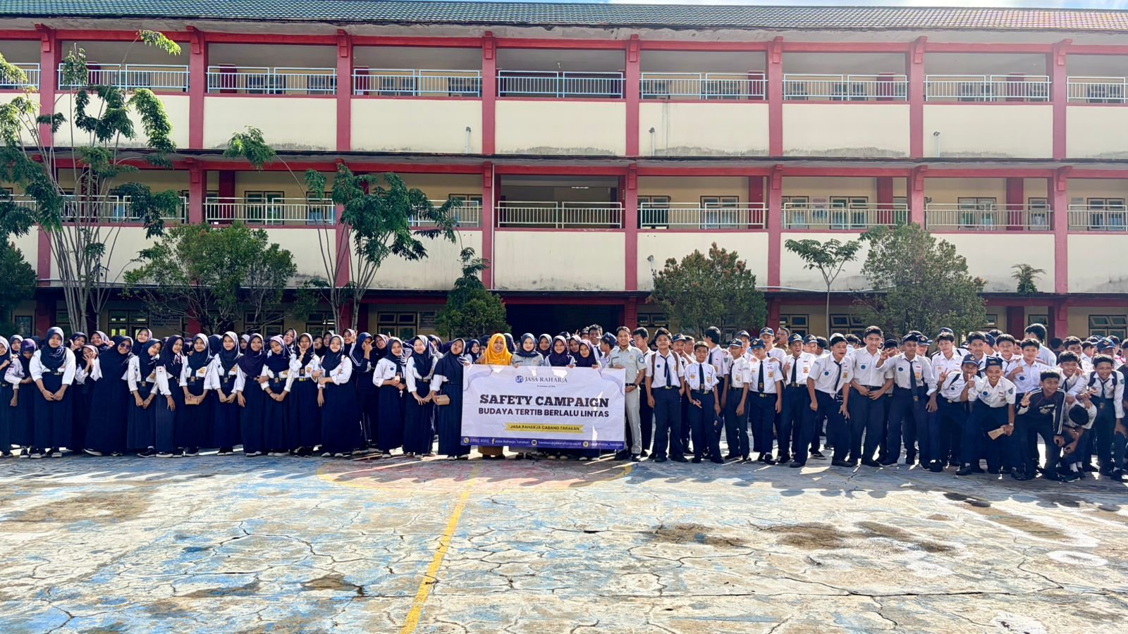 Sinergi Jasa Raharja Tarakan Gelar Safety Campaign dan Sosialisasi Fitur Lapor Laka JRku di Politeknik Bisnis Kaltara