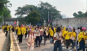 Akses Jalan Layang Semanggi Ditutup Akibat Aksi Massa, Simak Jalur Penggantinya