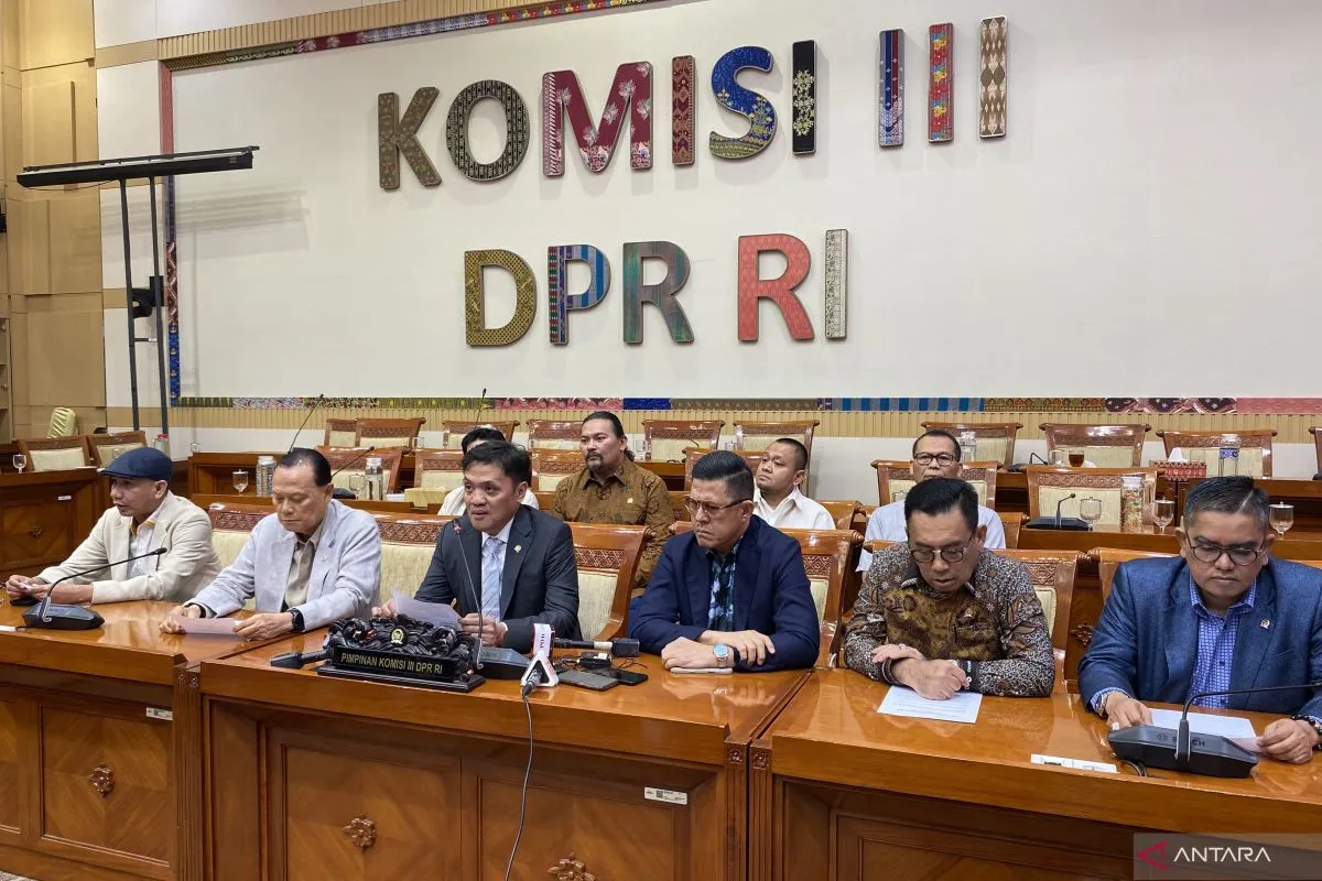 DPR Nilai Kunjungan Kapolri ke Kejagung Jadi Simbol Kekompakan Polri-TNI-Kejaksaan
