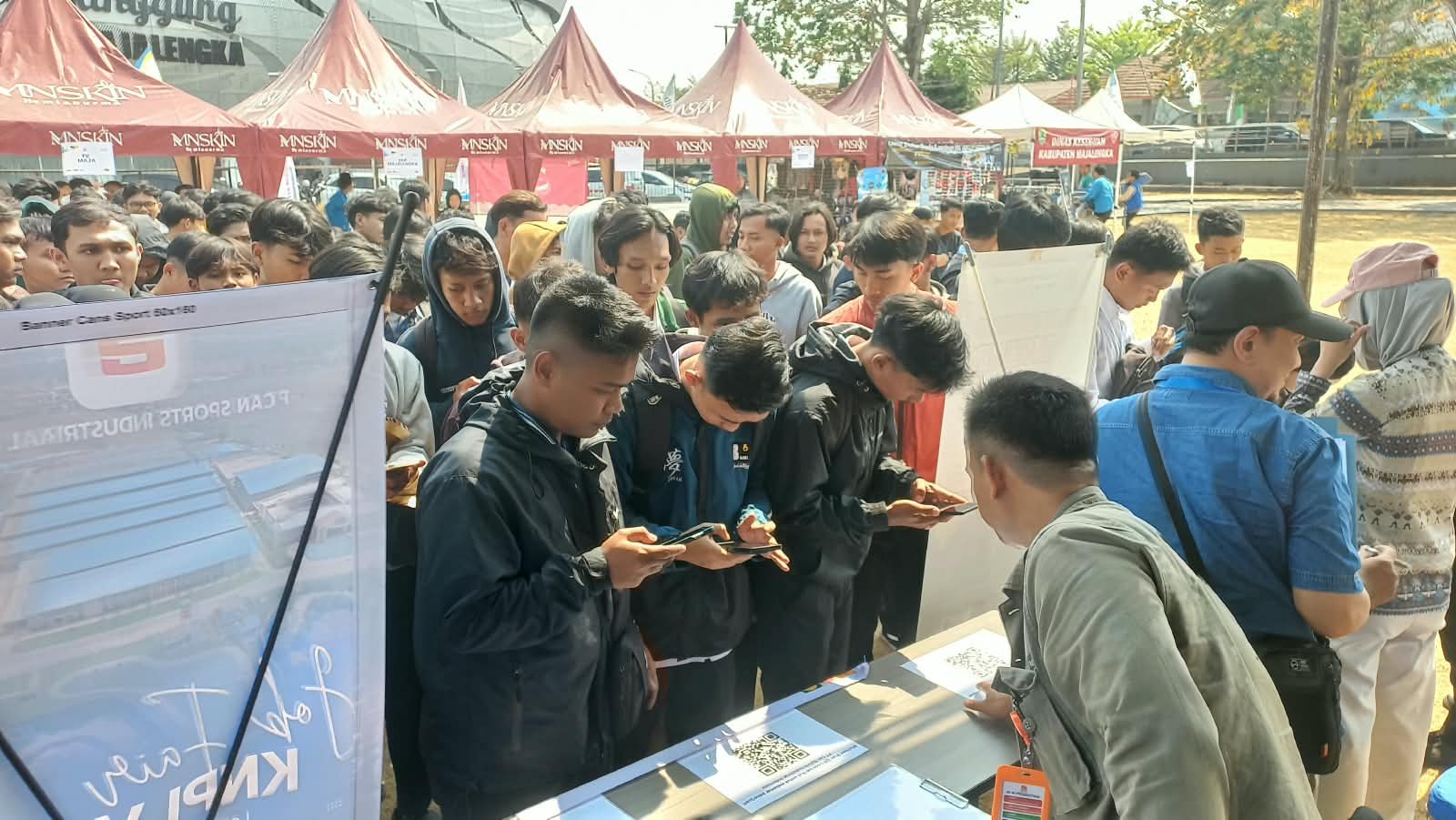 Membludak! Ribuan Pelamar Padati Job Fair KNPI Majalengka